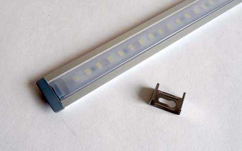 Barre LED large à encastrer pour bandeau LED